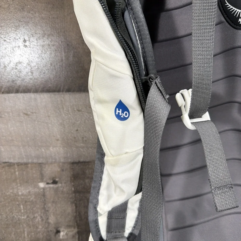 Osprey Karve 6 Backpack H2O Gray & White Sports Hiking